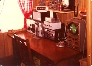 VE2DPE ham radio operator shack in 1974
